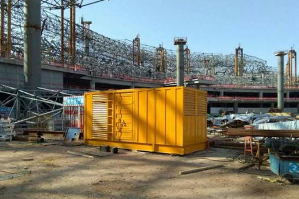 绥化发电机出租如何判断空气滤清器是否需要更换？